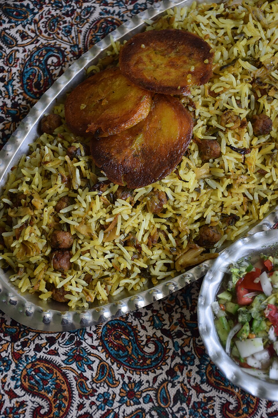 کلم‌پلو شیرازی با مرغ