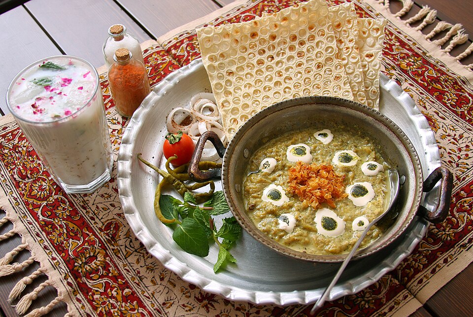 کشک بادمجان دودی